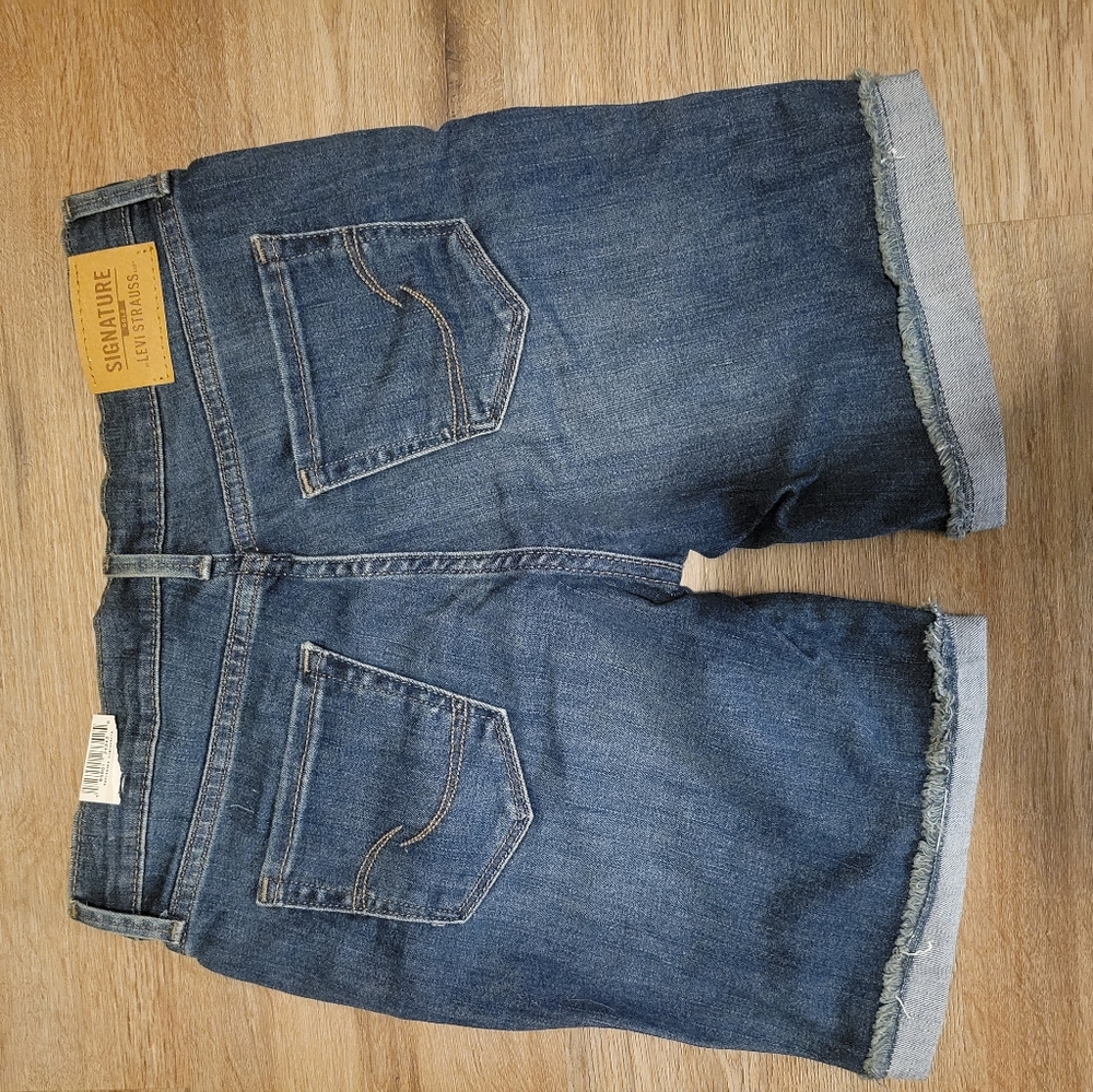 Girls size 14 Levi Jean Shorts